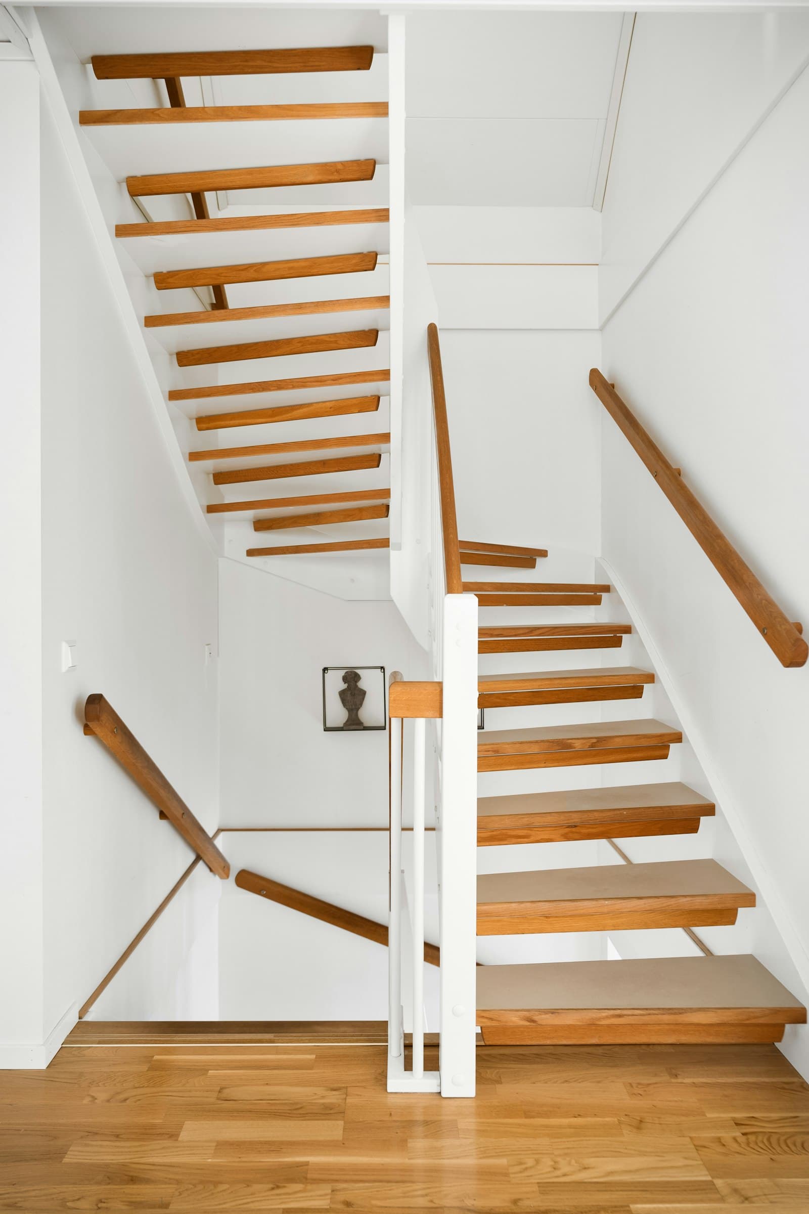 U-Treppe aus Massivholz — gefertigt in Hannover
